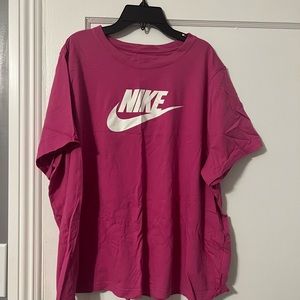 Nike plus size T-shirt